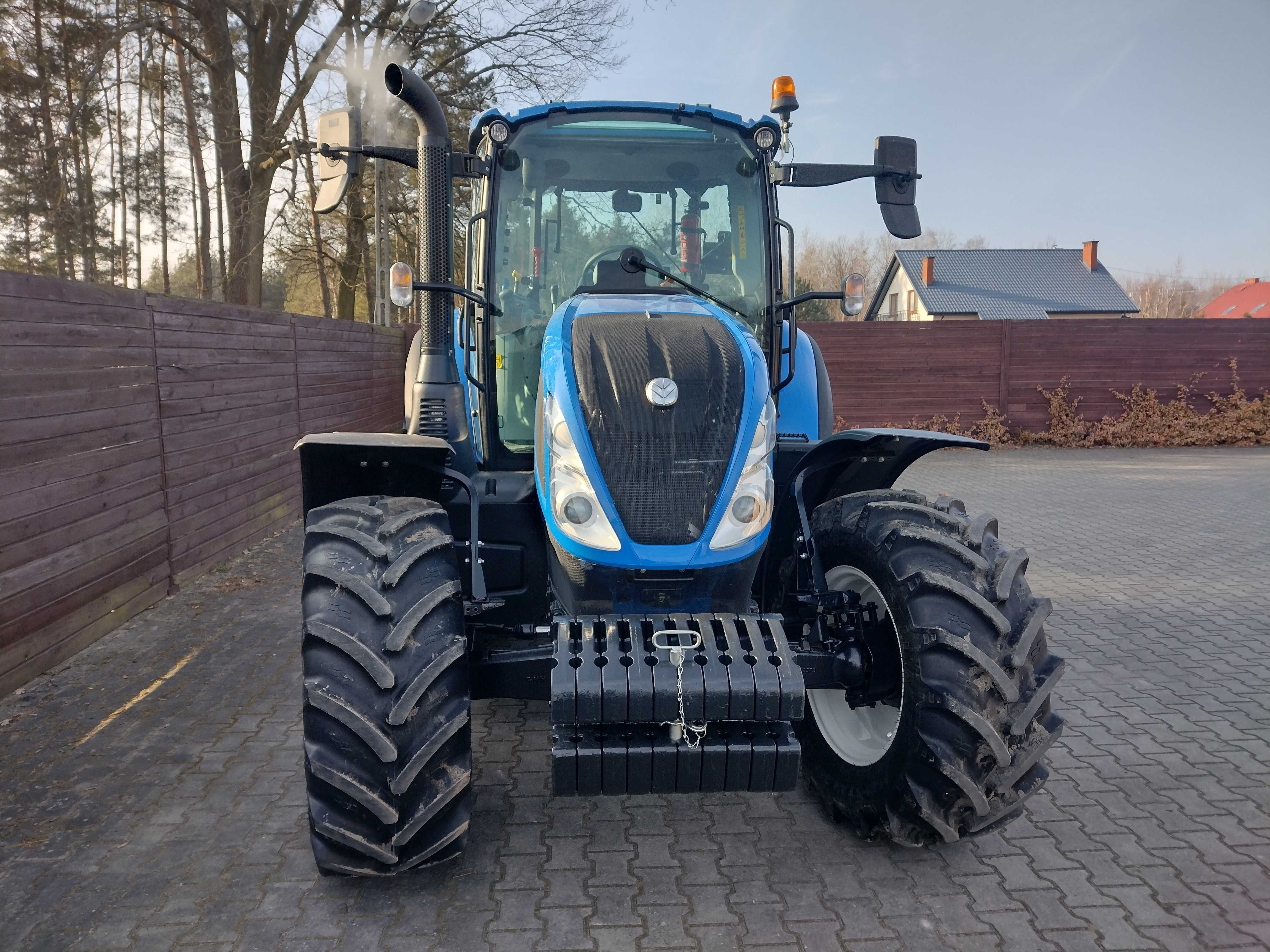 New Holland T5 110 ELEKTROCOMAND