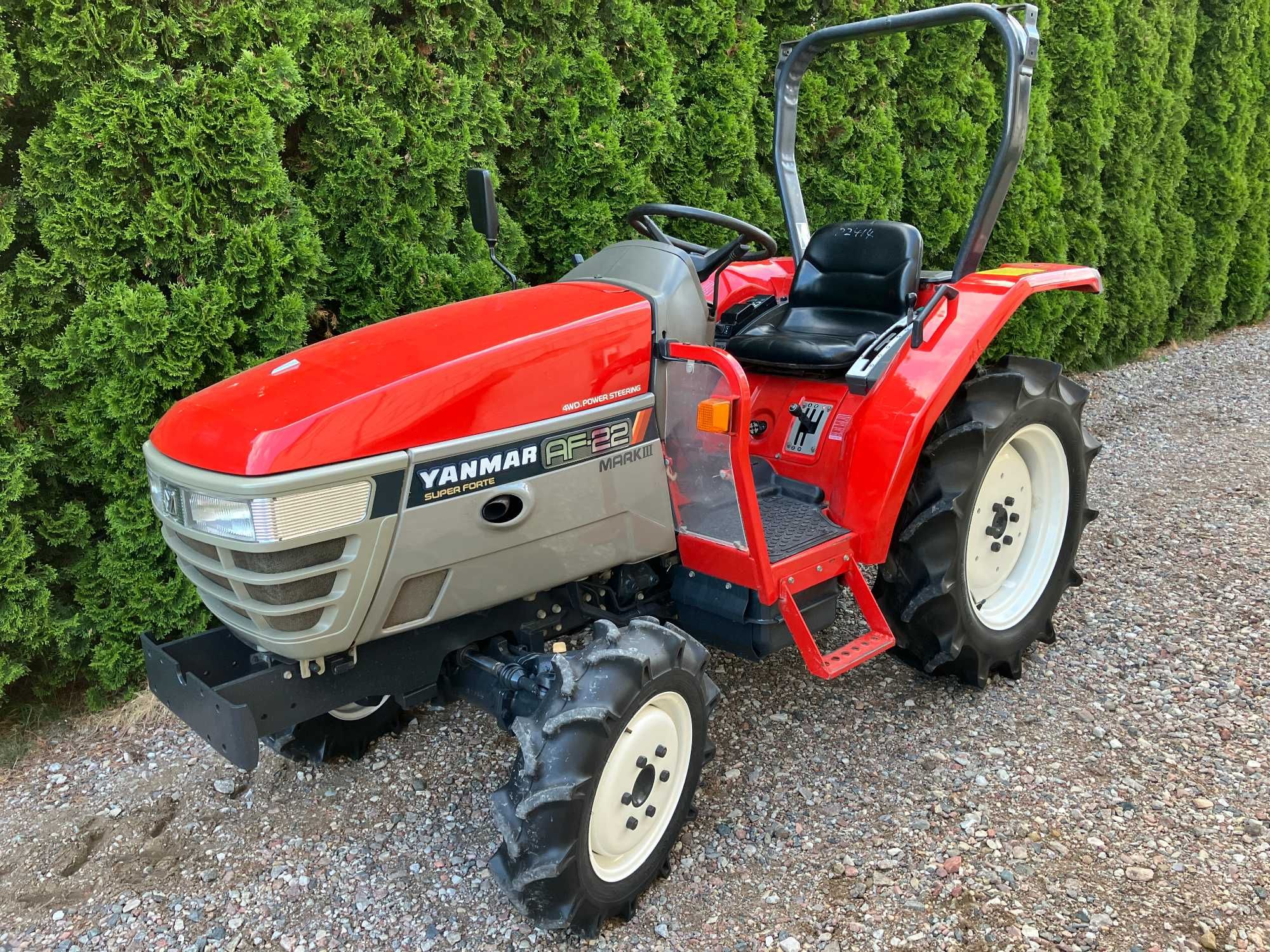 Mini Traktor Japoński Yanmar AF22 Wspomaganie Rewers Ogrodniczy
