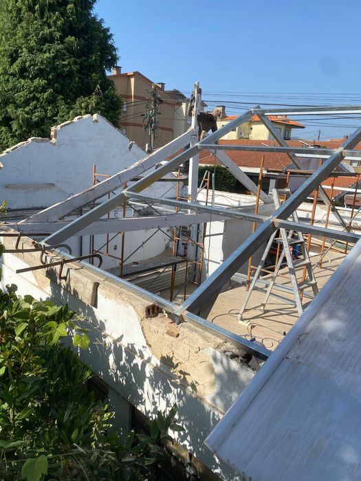 Demolição e retirada de entulhos