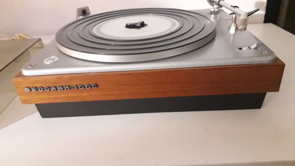 Gramofon Bang Olufsen Beogram 1000
