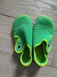 Kapcie buty do wody r27