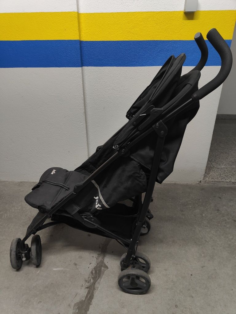 Joie Carrinho de Passeio Brisk LX – Ember