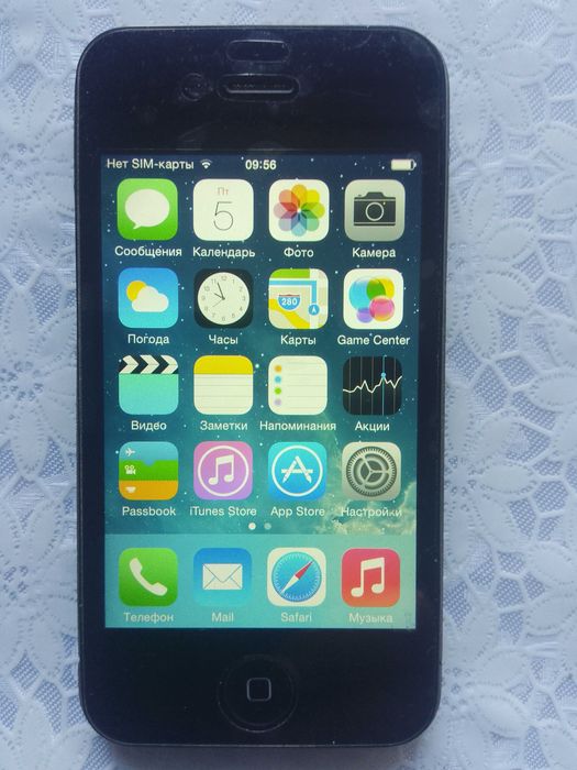 Мобільник Iphone 4