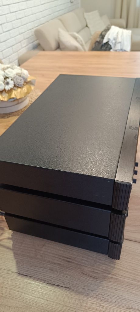 Rotel RTC 940AX przedwzmacniacz z radiem