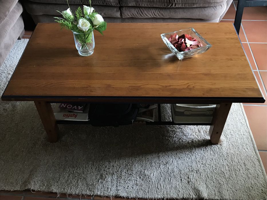 mesa sala de estar em pinho maciço