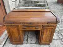 Secretaria em Madeira com Cadeira