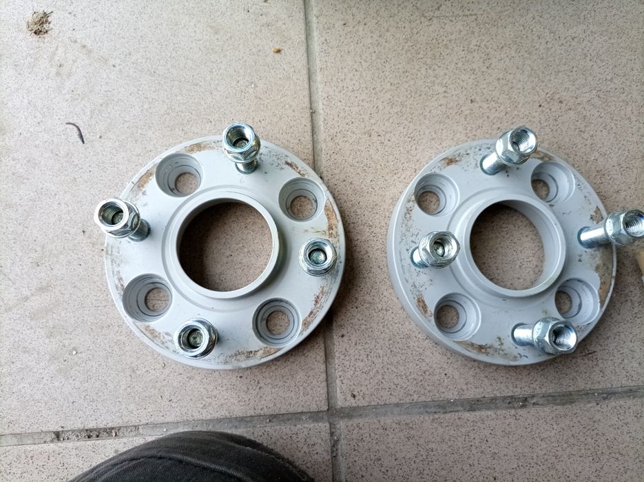 Dystanse felg tylne Ford Fiesta Mk6 Fusion