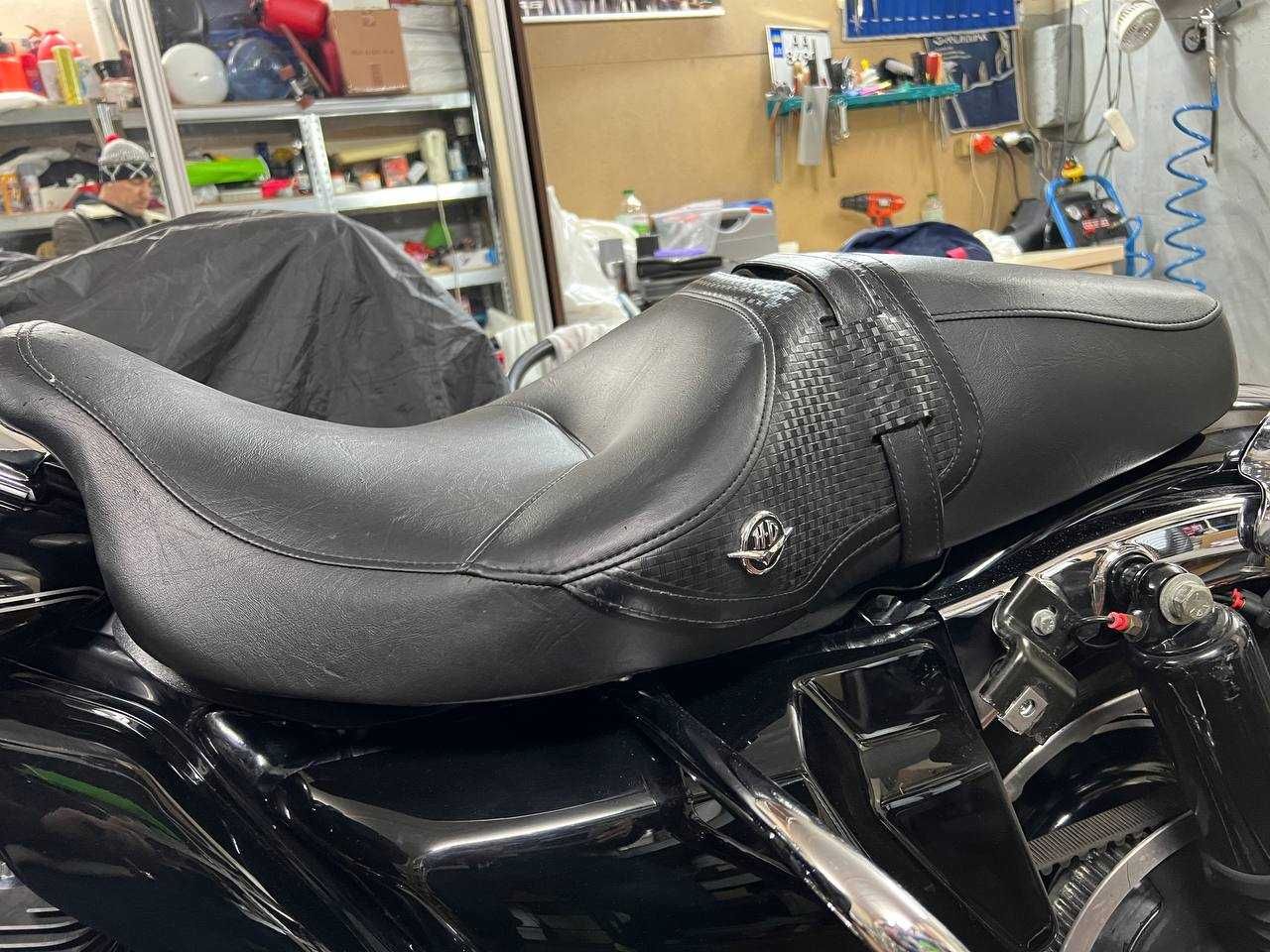 Сидіння Harley Davidson Road King