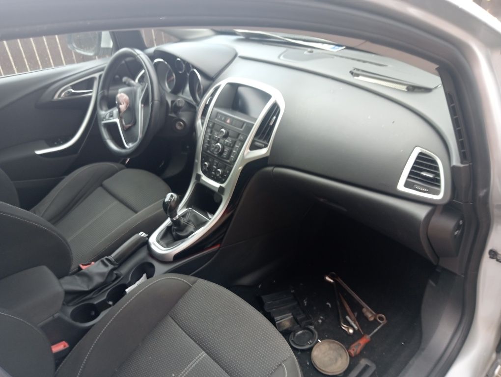 Opel Astra Całość lub czesci
