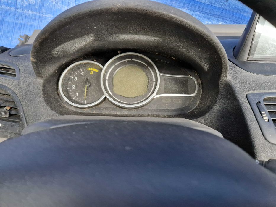 Renault Megane III Konsola Poduszki Kompletna + pasy