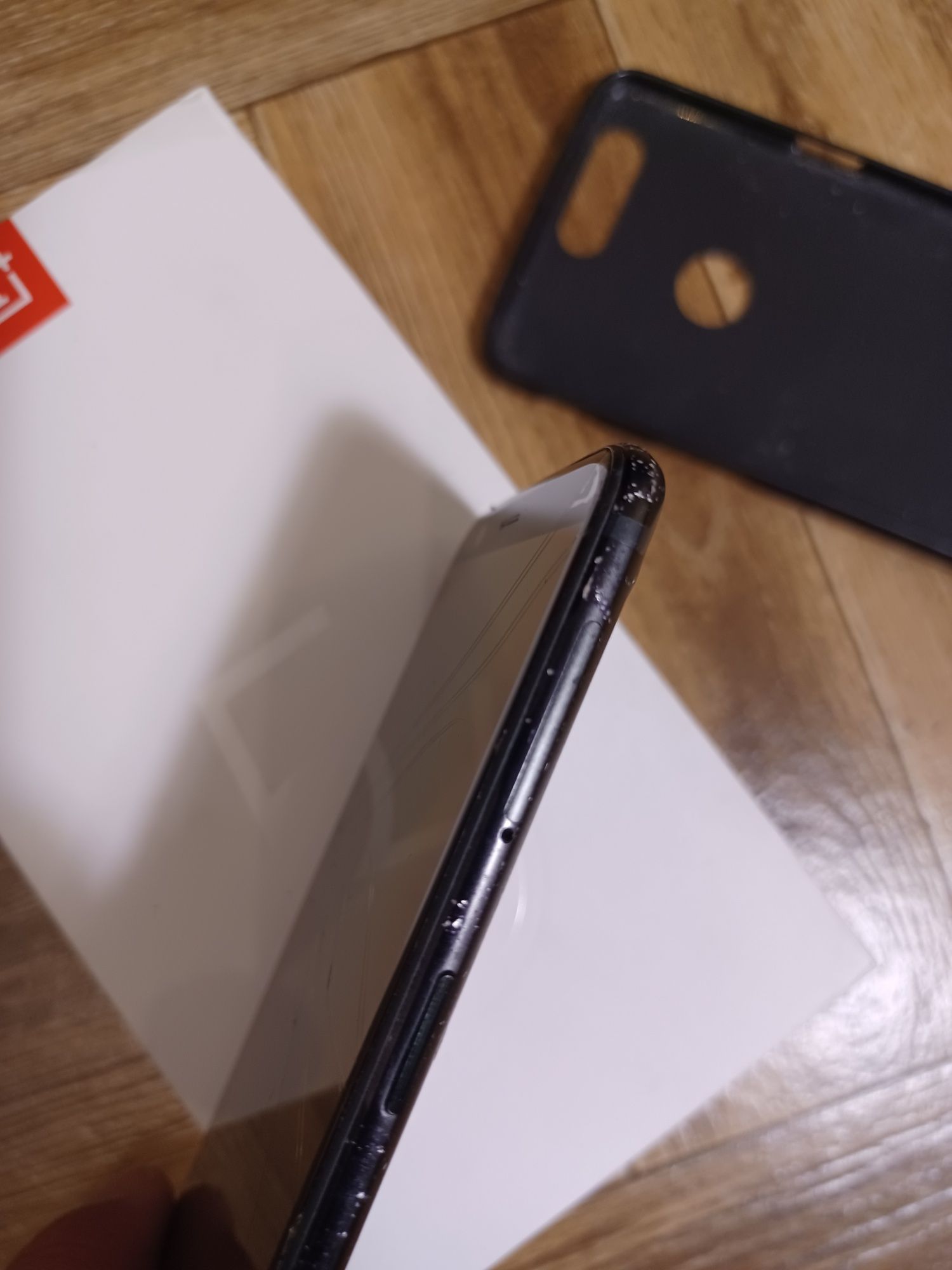 Sprzedam OnePlus 5 (A5010) – 64 GB / 6 GB RAM