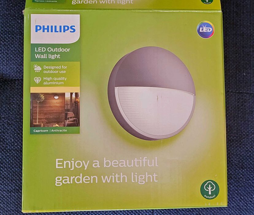 2 Candeeiros Philips de exterior