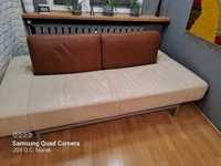 Sofa rozkładana z pojemnikiem na pościel firmy Yano skóra.