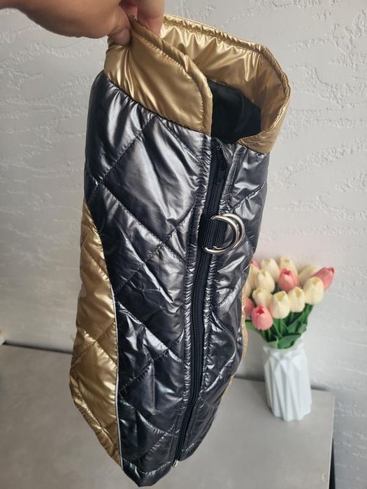 Одяг для собак жилетка