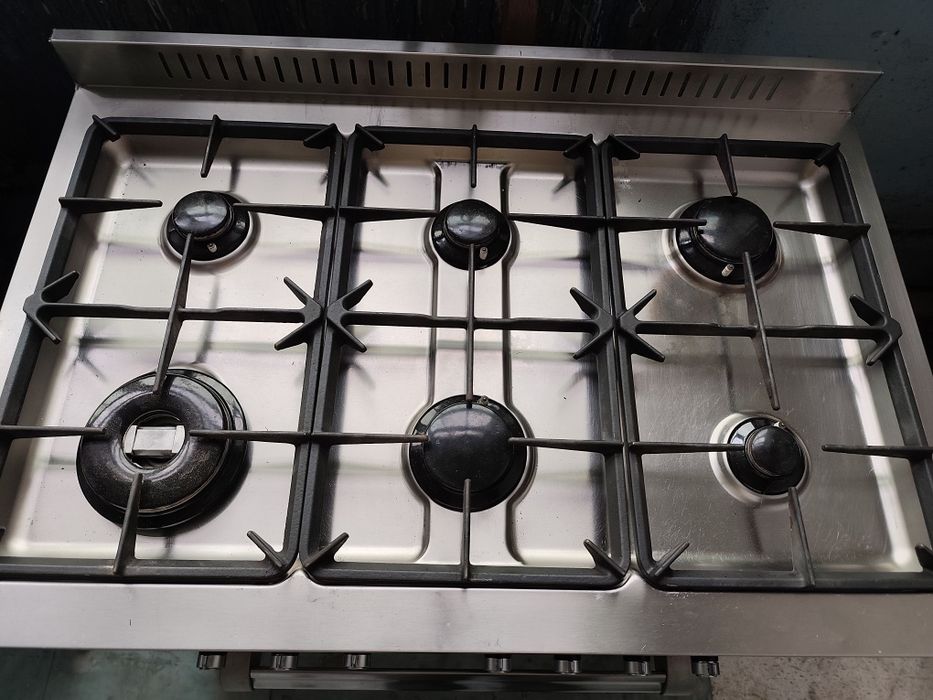 Професійна газова плита на 6 камфорок