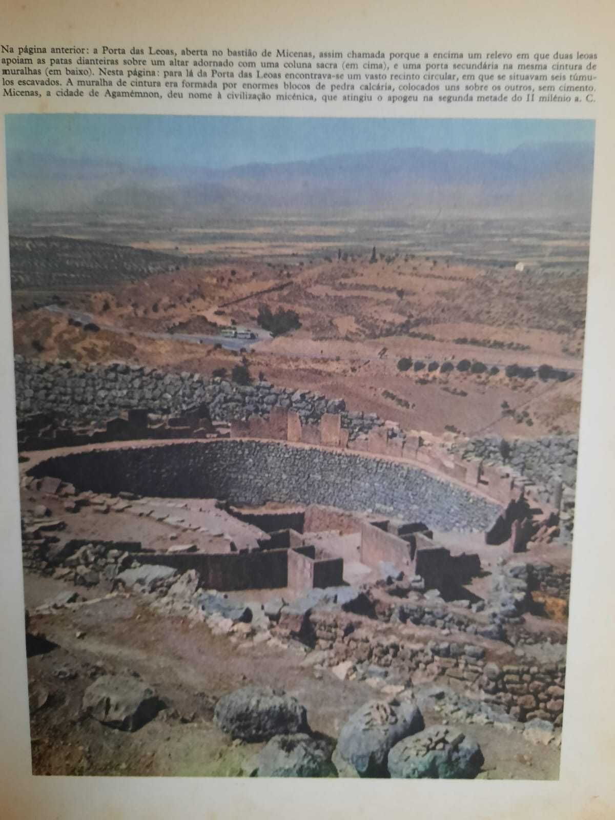 Livro muito antigo da historia universal