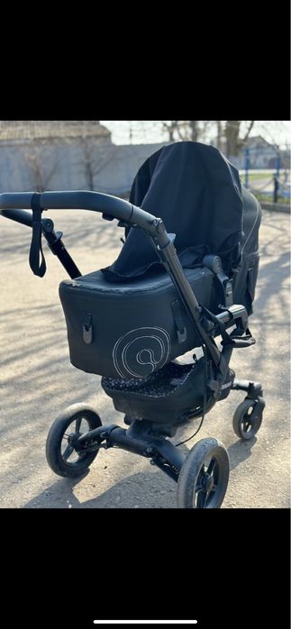 Продам коляску -универсальная 2в1