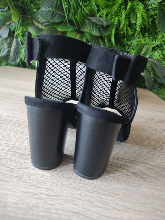 Sandałki z siatki Jenny Fairy r. 37