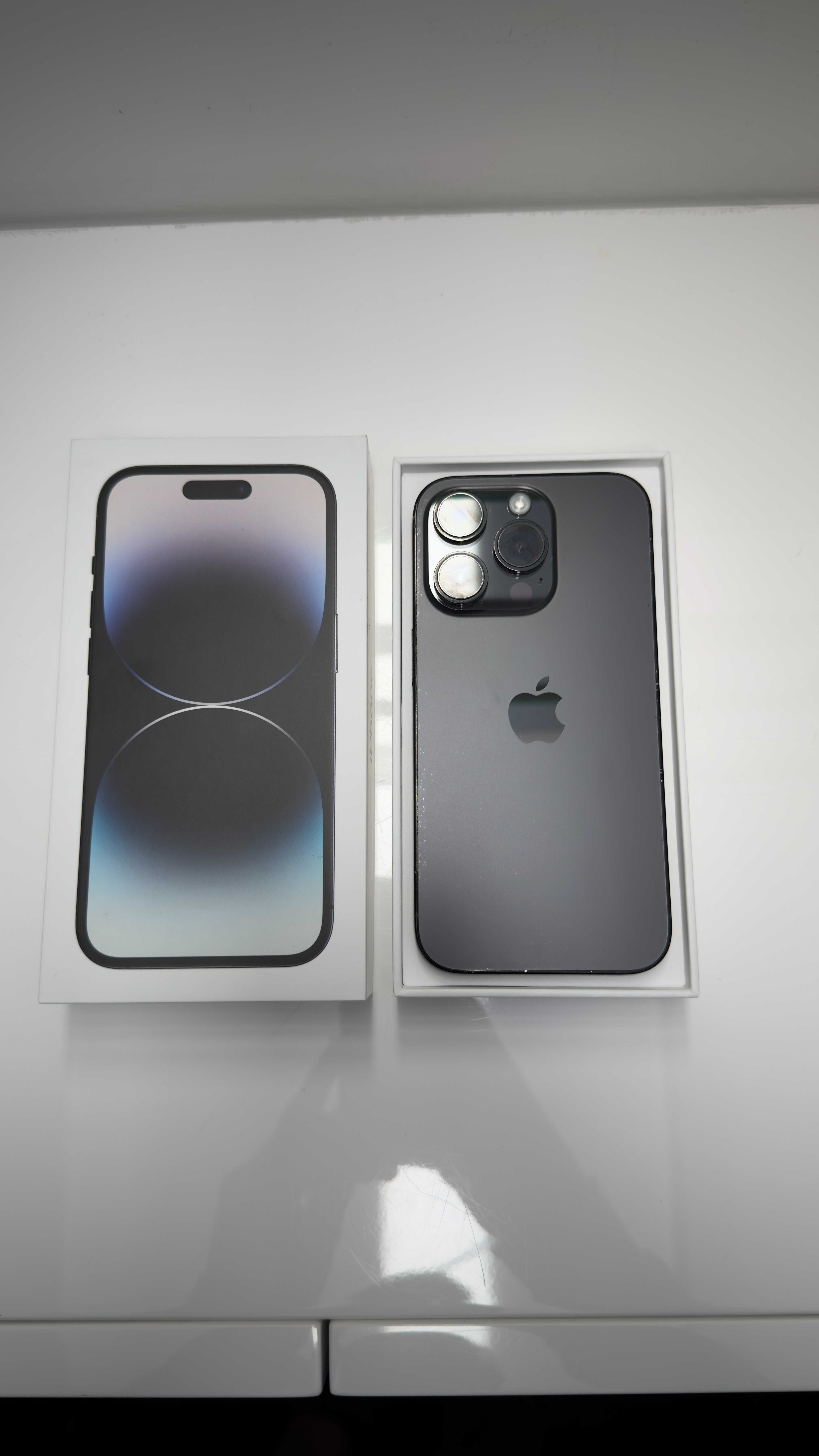 iPhone 14 Pro APPLE (6,1'' - 256 GB - Preto Sideral)