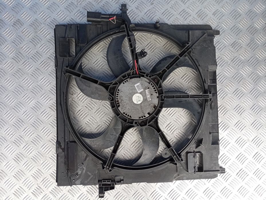 Вентилятор радіатора основного BMW X5 E70 Вентилятор Радиатора БМВ Е70