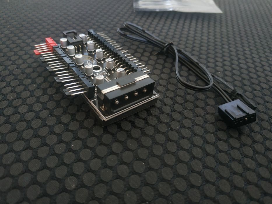 Сплитер DeepCool MOLEX на 10 кулеров 4 pin LED подсветка (Новый)