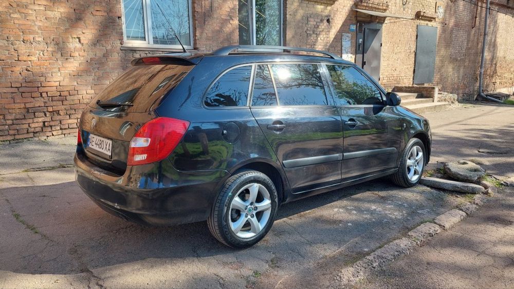 Skoda Fabia 2, 1.6 бензин, автомат