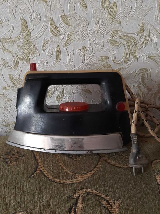 Утюги рабочие времен СССР