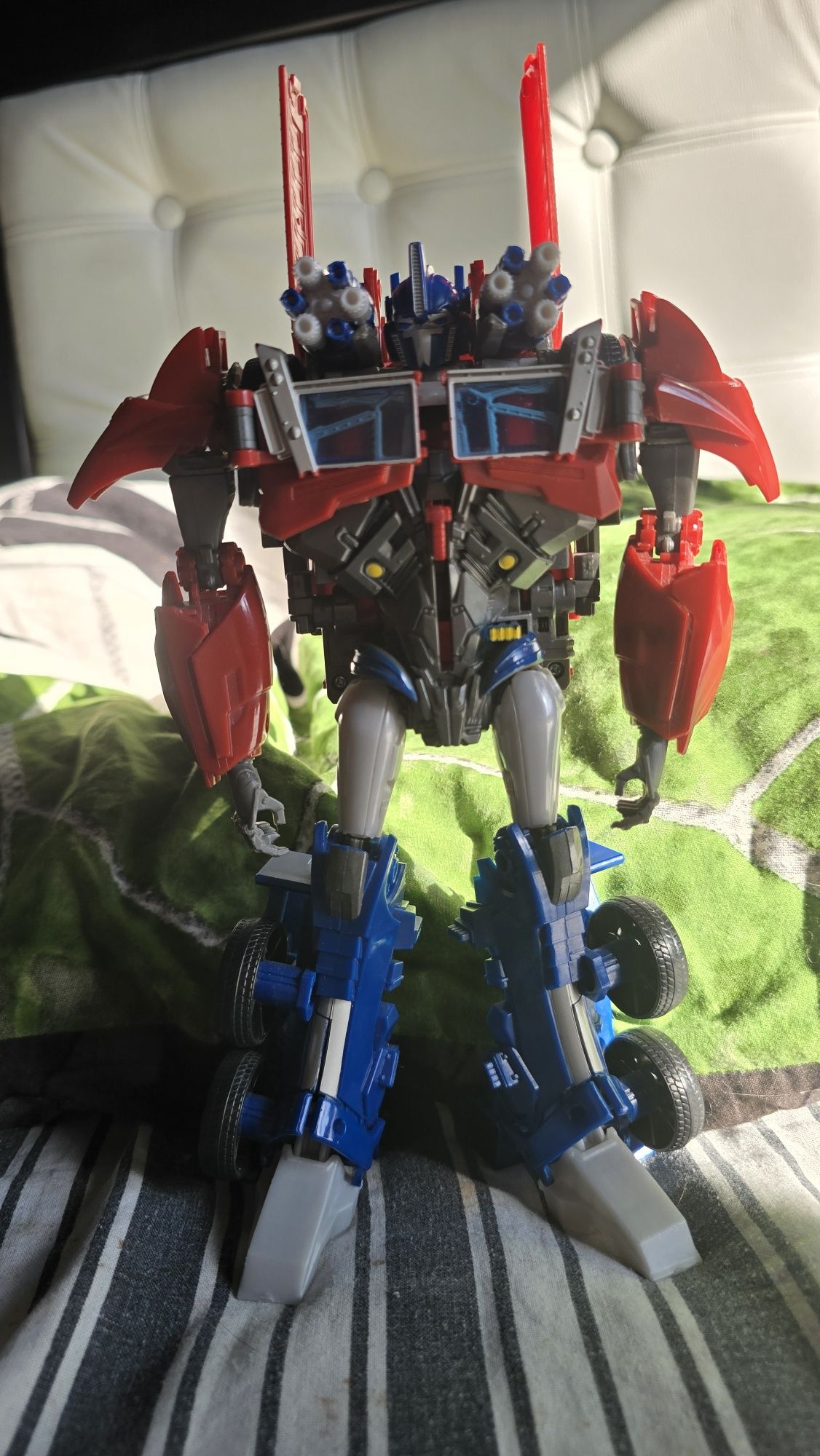 Transformers prime Optimus