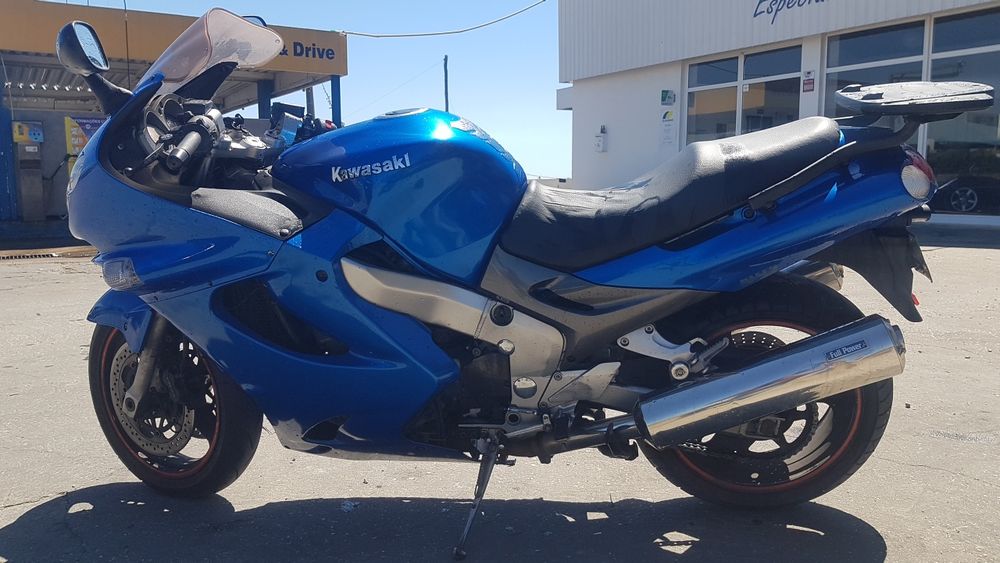 Kawasaki ZZR 1200  Maio 2002  vendo ou troco