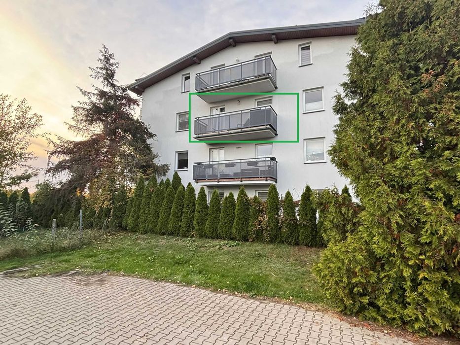 sprzedam kawalerkę z miejscem postojowym i balkonem osiedle zamknięte