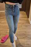 Niebieskie super skinny jeans monki wysoki stan postrzępiona nogawka