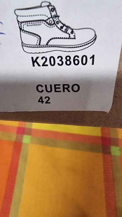 Botas de Couro Homem Novas!  Tamanho "42"