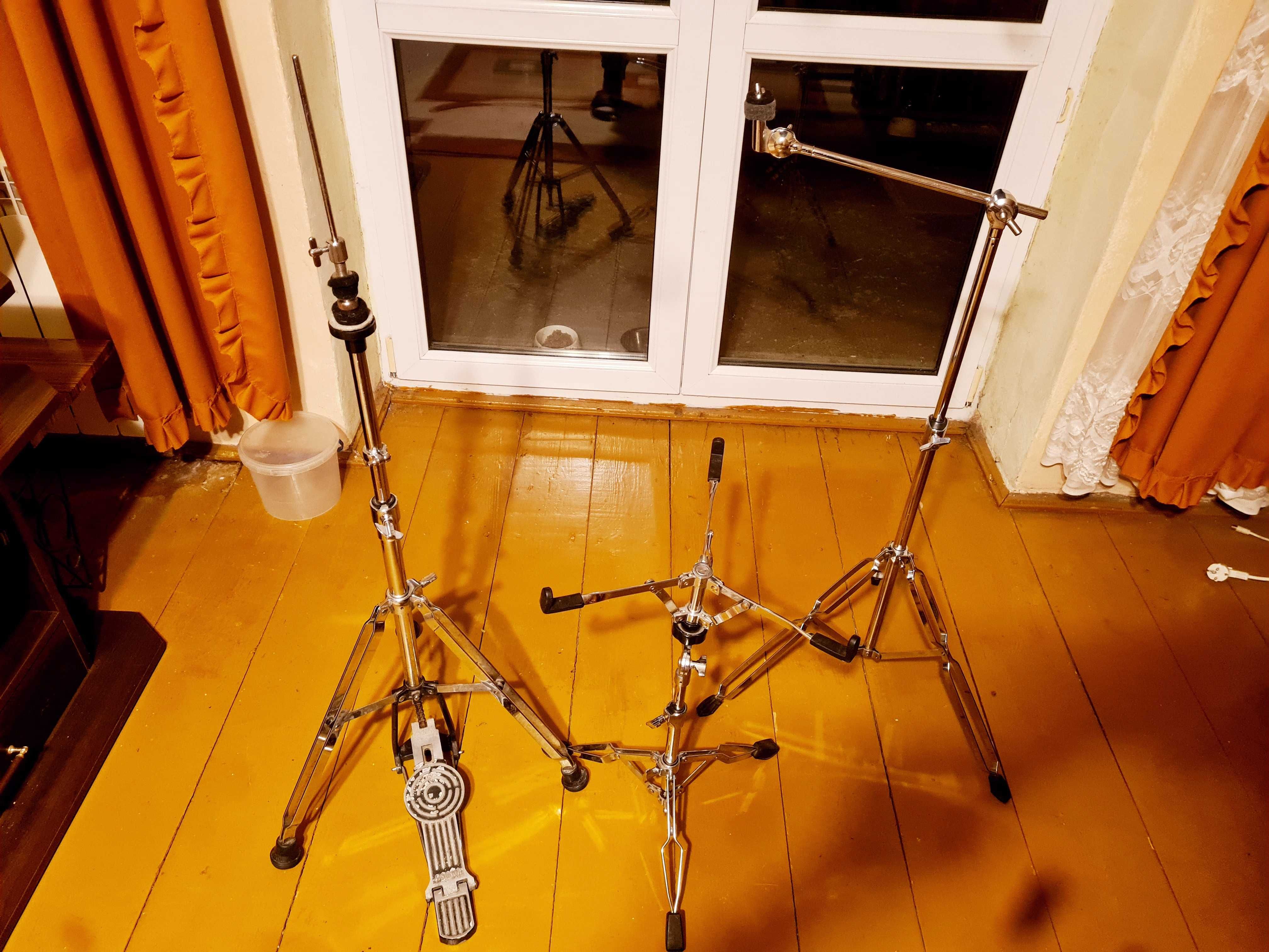 Statyw hi-hat, statyw  pod werbel i statyw łamany mapex tornado