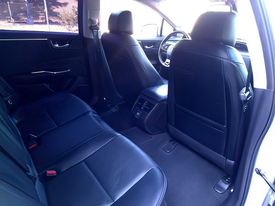 Honda Clarity      2018