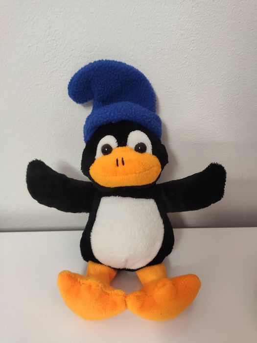 Nowy pluszowy pingwin