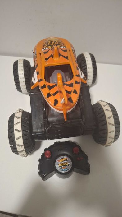 Monster Truck Hot Wheels Tiger Shark zdalnie sterowany