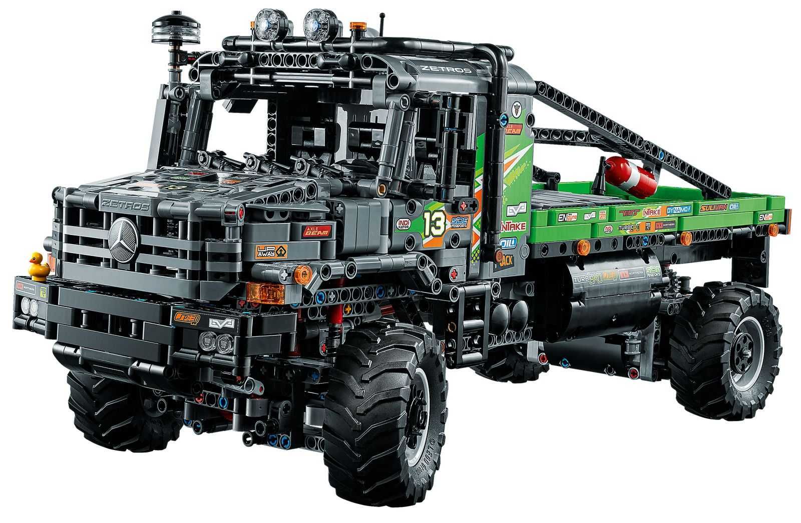 LEGO® Technic - Ciężarówka Mercedes-Benz Zetros z napędem na 4 koła