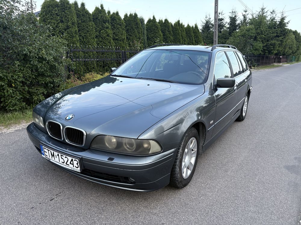 BMW 5 E39_2.2 LPG_2002r_Lift_Kombi