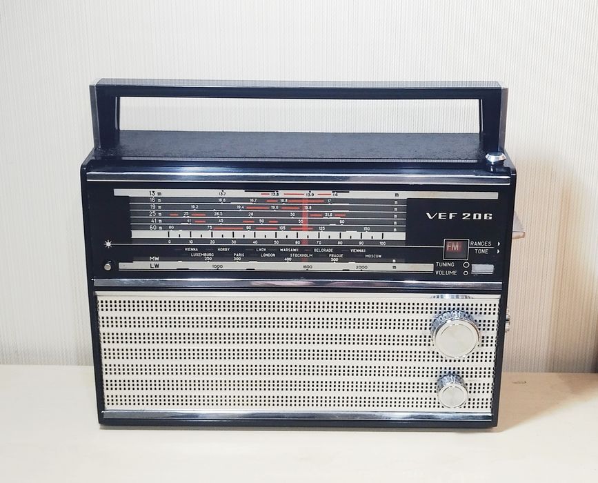 Радиоприёмник VEF 206