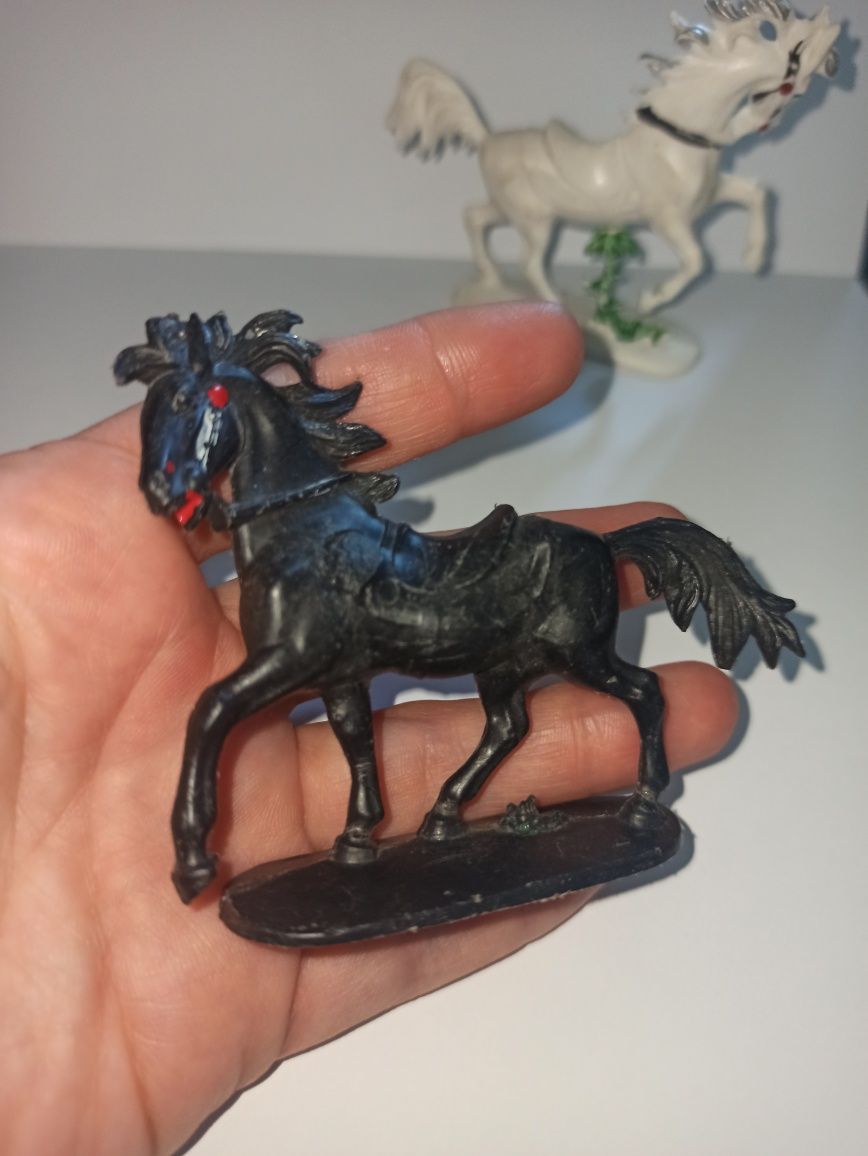 Zestaw dwa koniki koń konik żołnierzyki West Germany PRL vintage