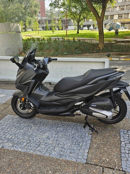 Moto honda forza 125