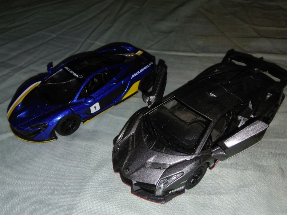 Машинки спорт кары железные Audi, Ferrari звуки светятся фары