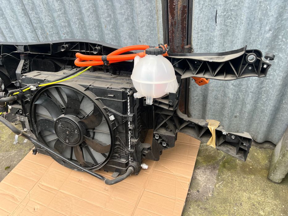 Mercedes Sprinter elektryk E-Sprinter W910 wzmocnienie chłodnice pas