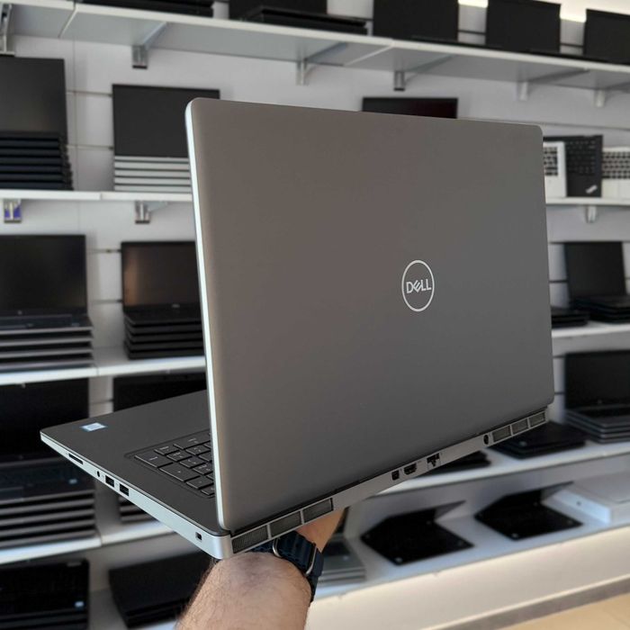 Laptop Dell Precision 7750 Xeon / RTX 3000 6GB / 32 RAM/512 SSD / 17"