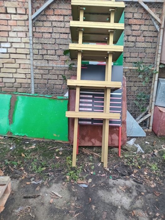 Стелаж металевий  регулюючий