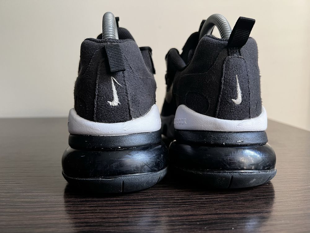 Кросівки Nike Air Max 270 React BQ0103-009 Розмір 39 на 25 см