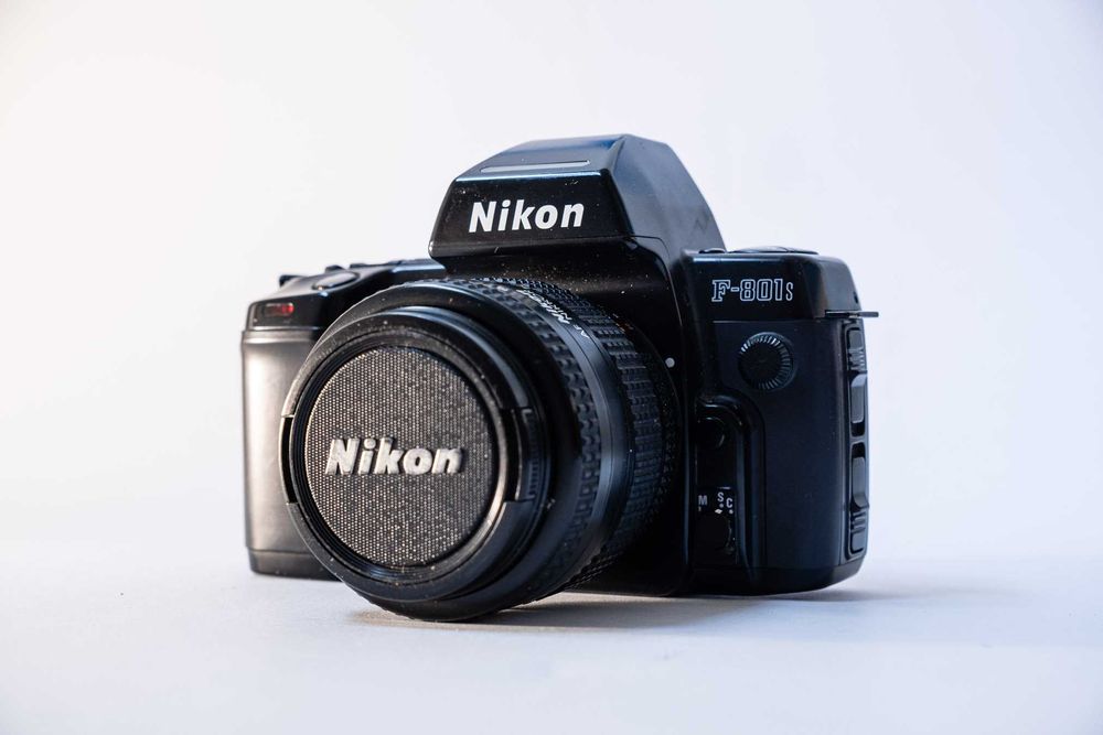 [BDB STAN] aparat analog NIKON F-801s Auto Focus lustrzanka zoom 35-70