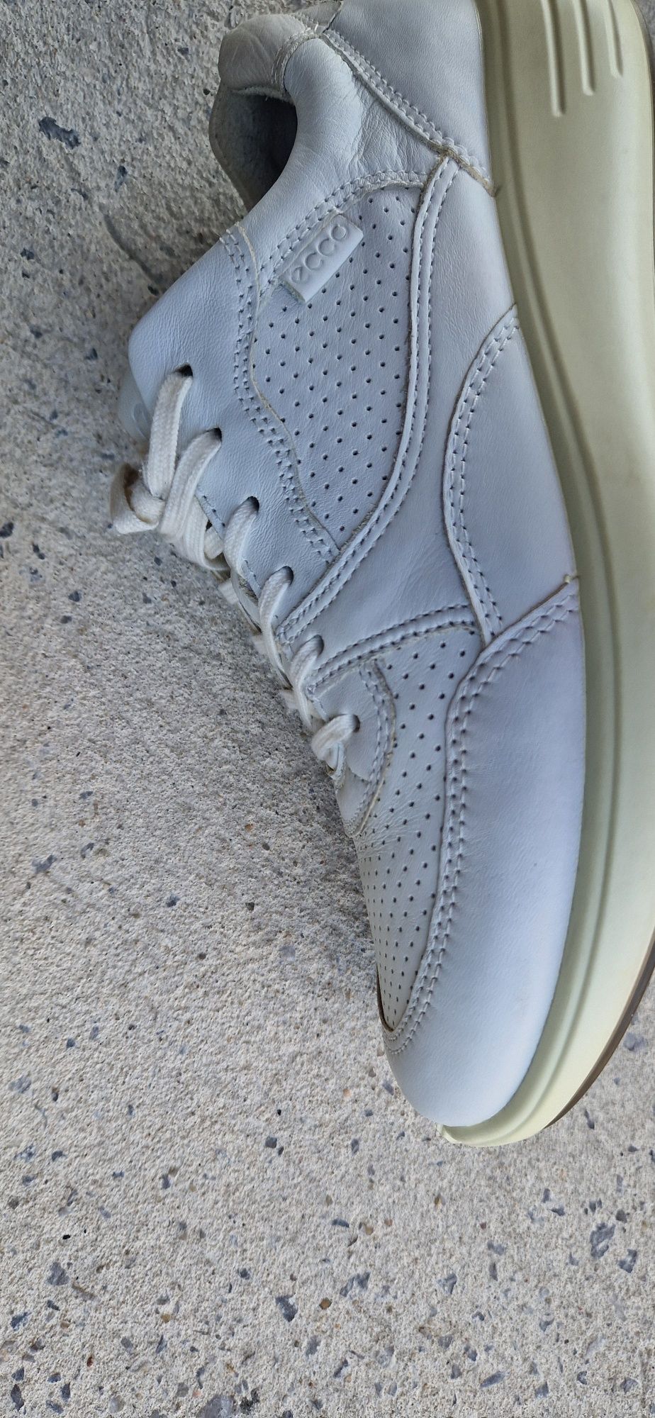 Sneakersy ecco białe damskie buty sportowe 38