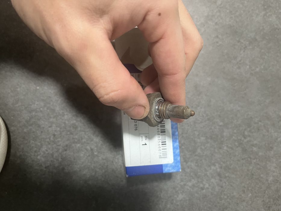 Датчик температури охолоджуючої рідини BMW F серія  двигун N52