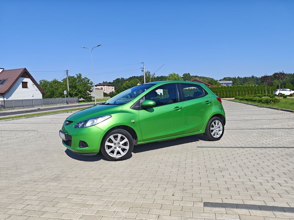 Sprzedam Mazda 2 z instalacją LPG. Super autko!